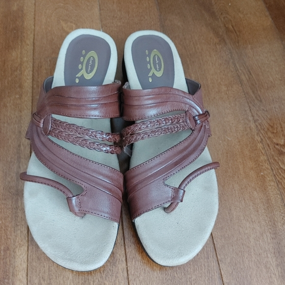 denver hayes flip flops